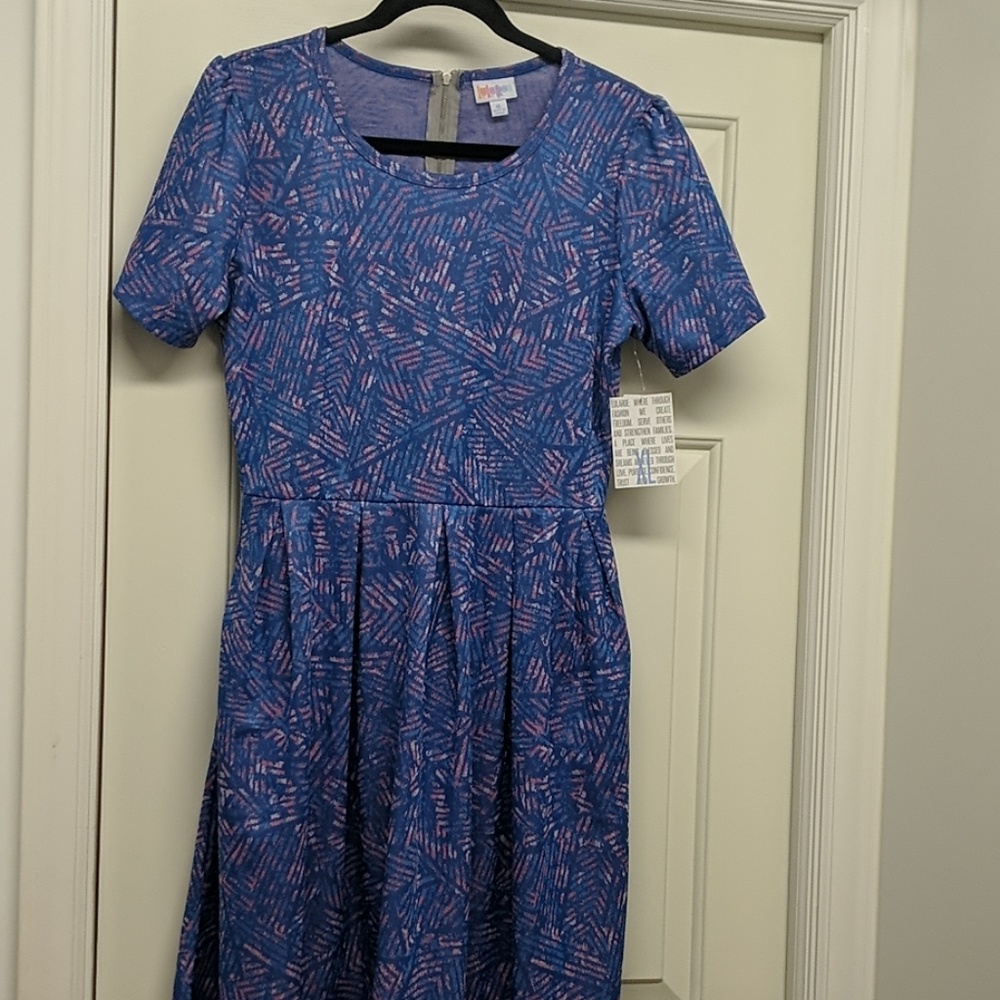 NEW LulaRoe Amelia Dress